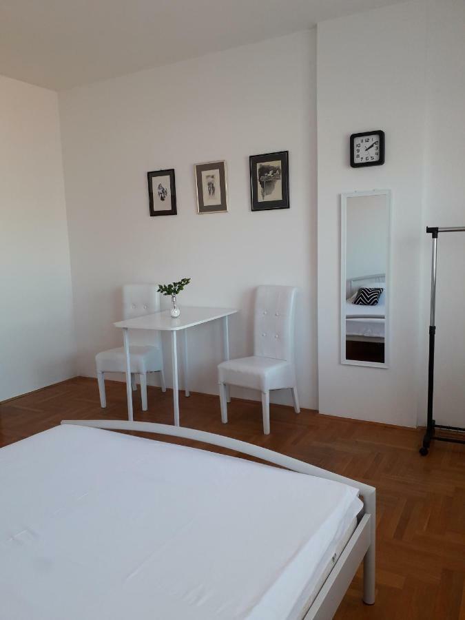 Apartman Dunja Ns 2 Novi Sad Exteriér fotografie
