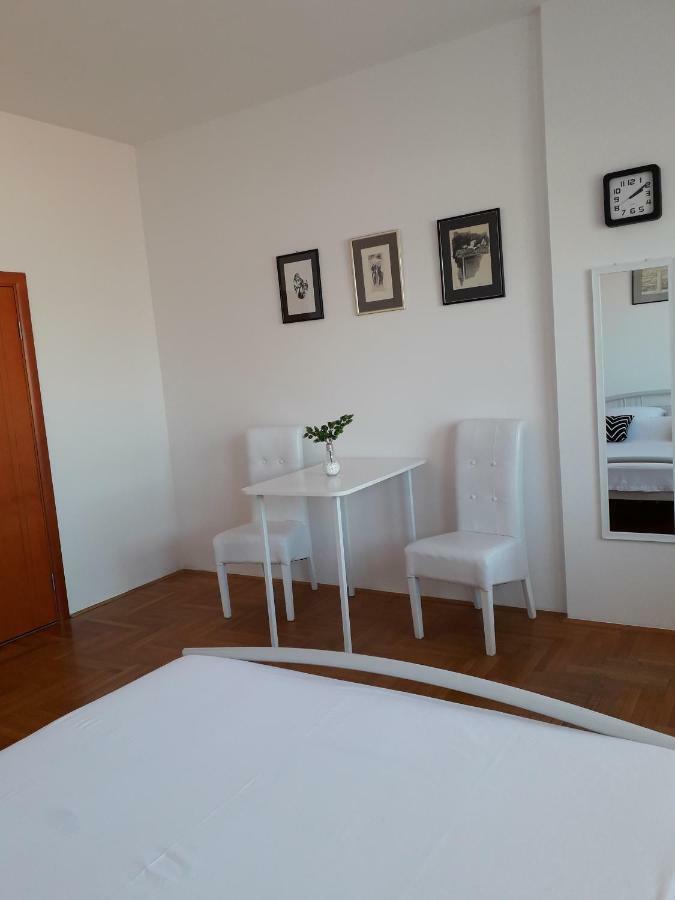 Apartman Dunja Ns 2 Novi Sad Exteriér fotografie