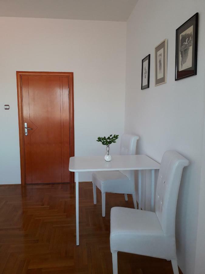 Apartman Dunja Ns 2 Novi Sad Exteriér fotografie